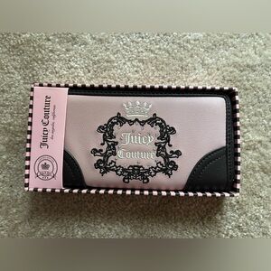 Juicy Couture Heritage Wallet NWT